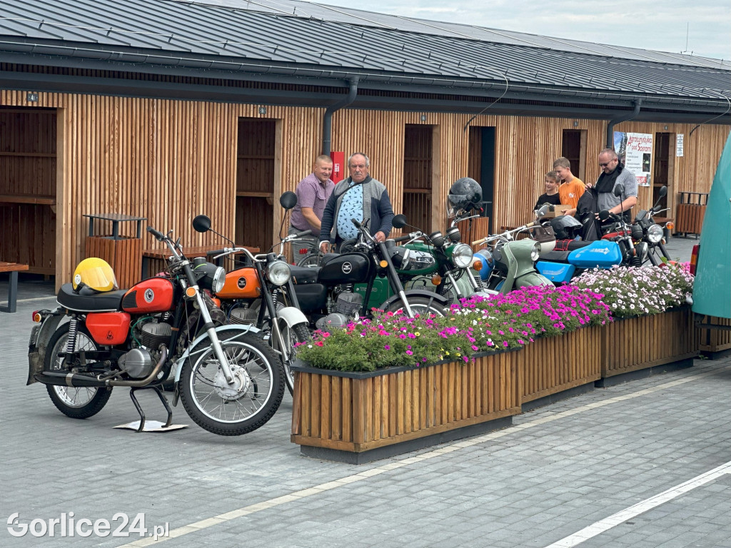 III Zlot Pojazdów Zabytkowych w Binarowej (13.07)