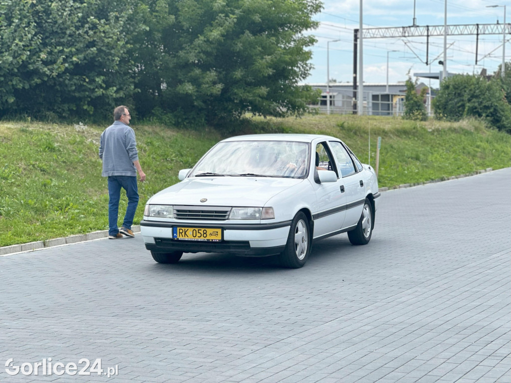 III Zlot Pojazdów Zabytkowych w Binarowej (13.07)