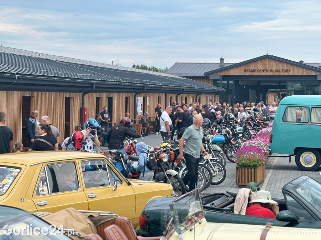 III Zlot Pojazdów Zabytkowych w Binarowej (13.07)