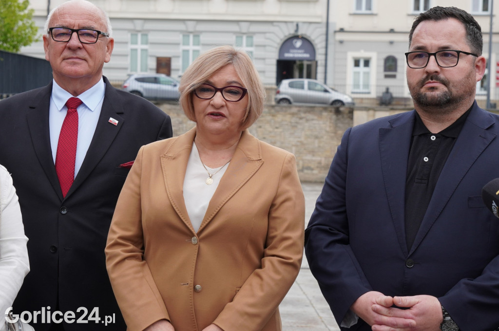 Briefing prasowy poseł Barbary Bartuś (17.07)
