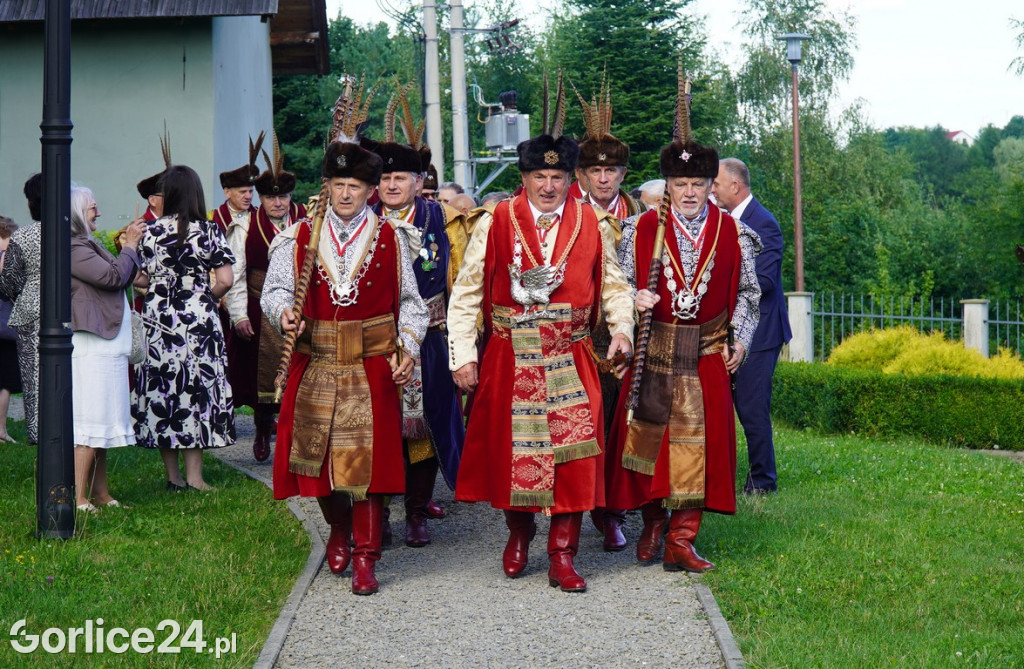 Odsłonięcie Herbu Gryf w Szymbarku
