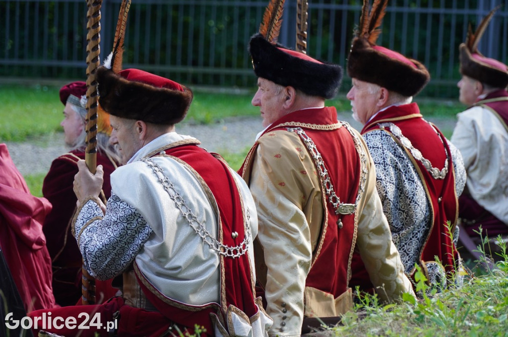 Odsłonięcie Herbu Gryf w Szymbarku