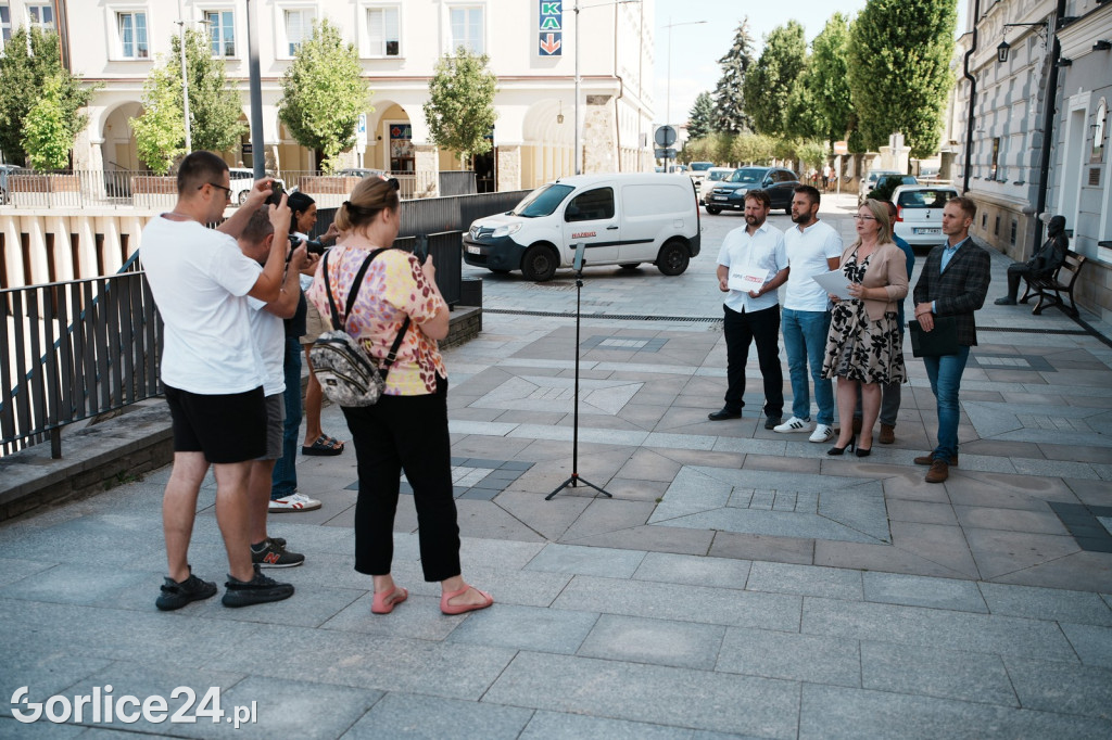 Briefing Prasowy Nowej Prawicy na gorlickim Rynku (11.08.)