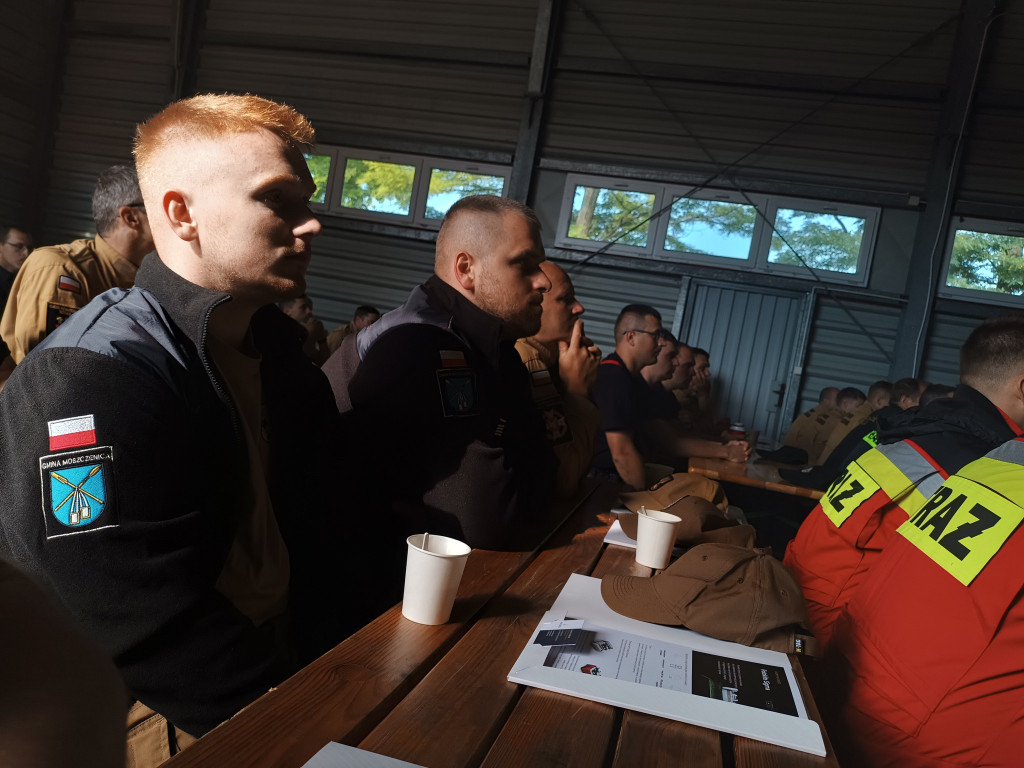 Warsztaty dronowe z udziałem OSP Moszczenica