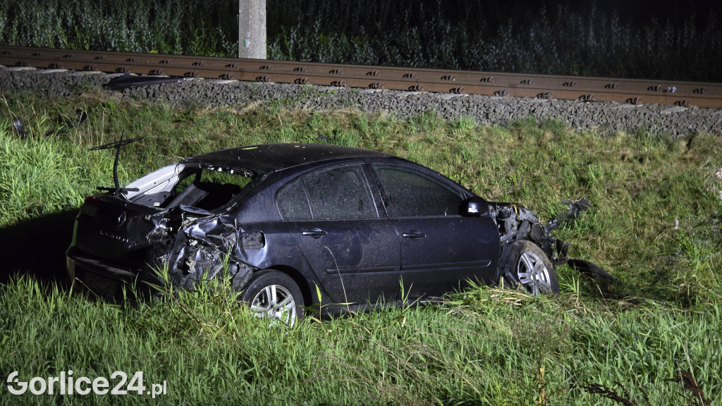 Wypadek na przejeździe kolejowym w Zagórzanach (23.08.)