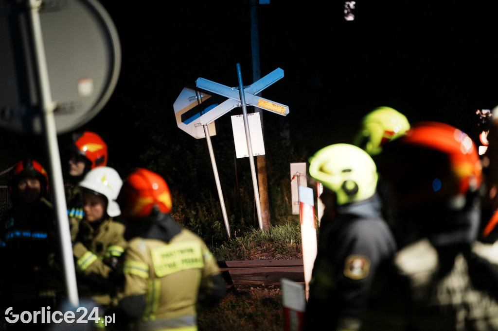 Wypadek na przejeździe kolejowym w Zagórzanach (23.08.)