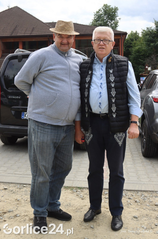 Wapienne: Zlot Rowerowy i Mistrzostwa w Dojeniu Krowy