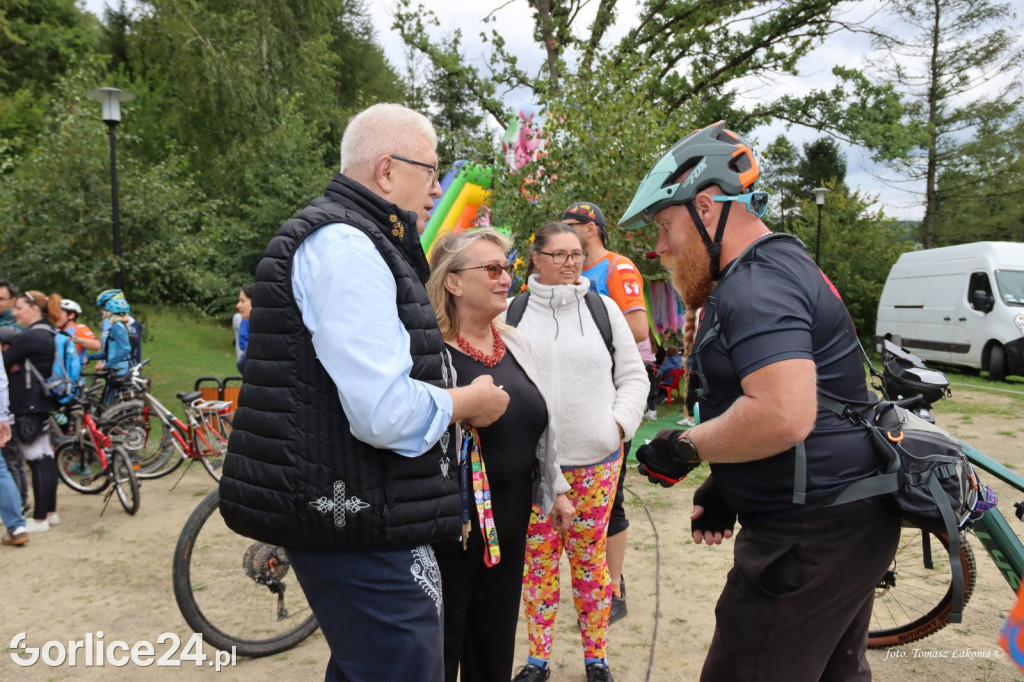 Wapienne: Zlot Rowerowy i Mistrzostwa w Dojeniu Krowy