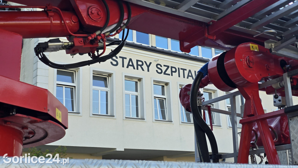 Czujka przeciwpożarowa w starym szpitalu