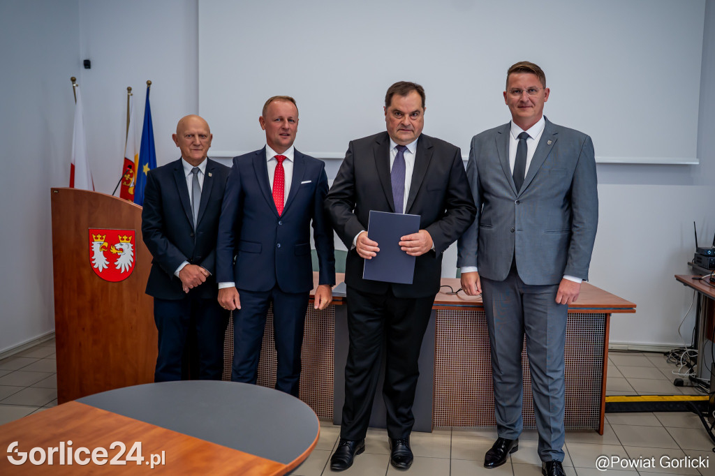 Wręczenie nominacji i awansów nauczycieli w Powiecie Gorlickich