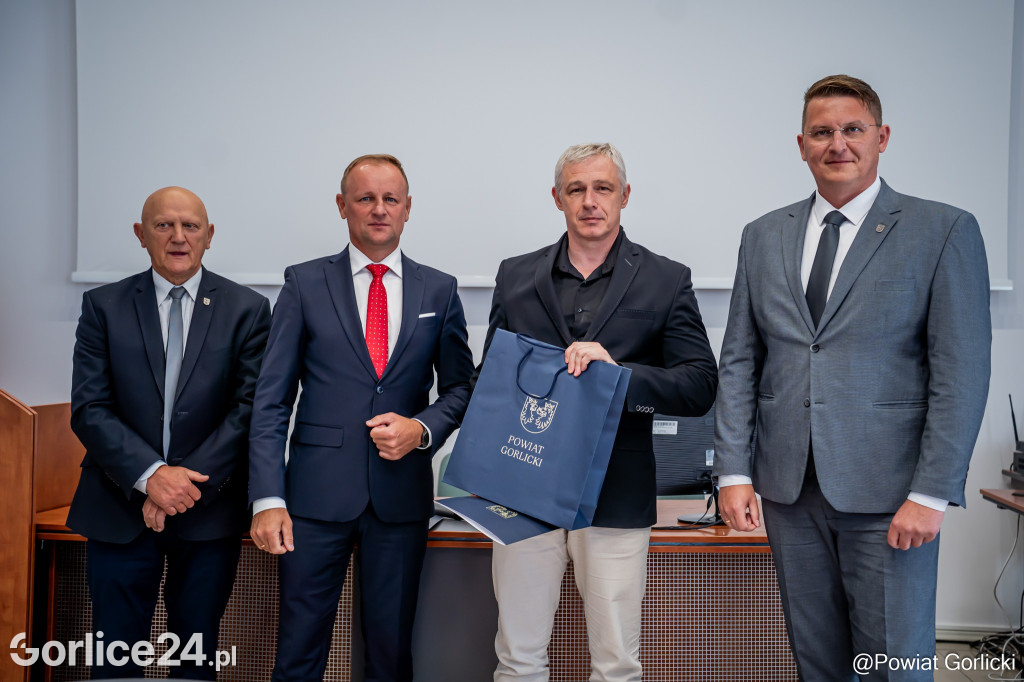 Wręczenie nominacji i awansów nauczycieli w Powiecie Gorlickich