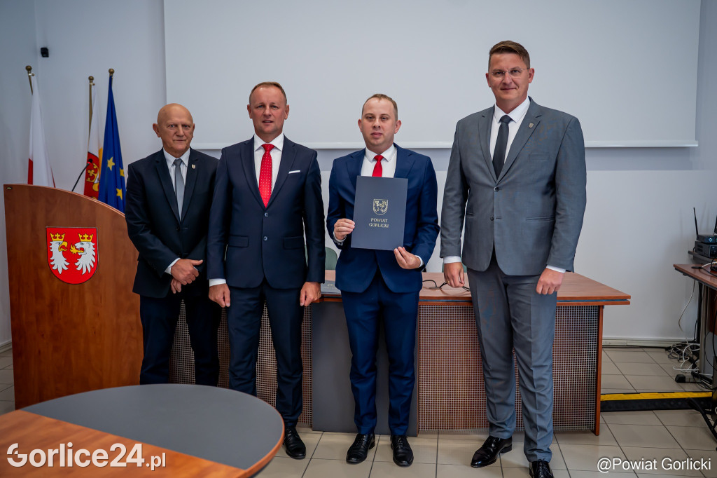 Wręczenie nominacji i awansów nauczycieli w Powiecie Gorlickich