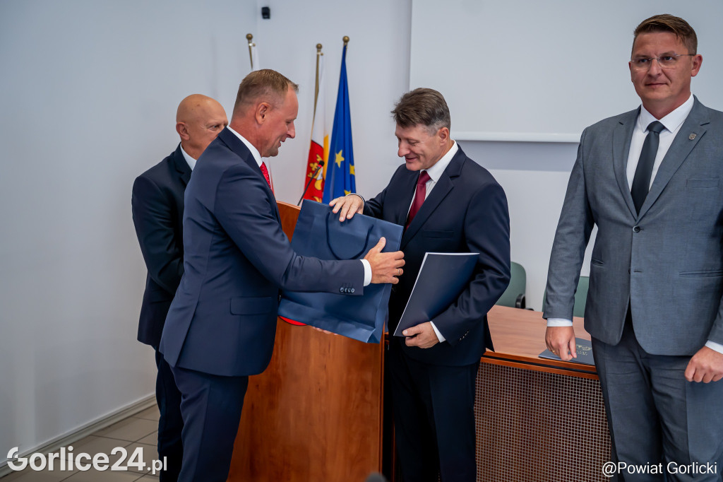 Wręczenie nominacji i awansów nauczycieli w Powiecie Gorlickich