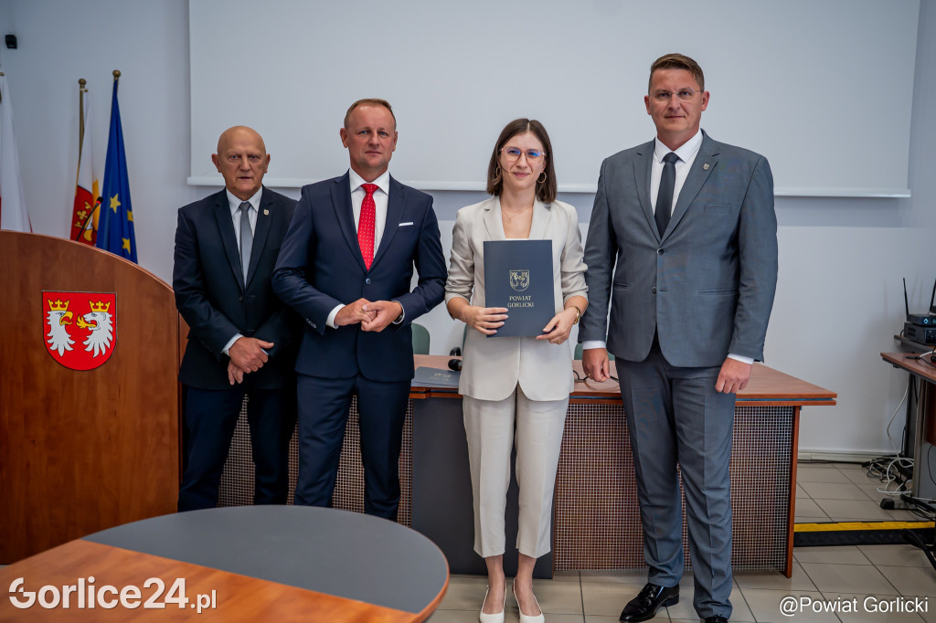 Wręczenie nominacji i awansów nauczycieli w Powiecie Gorlickich