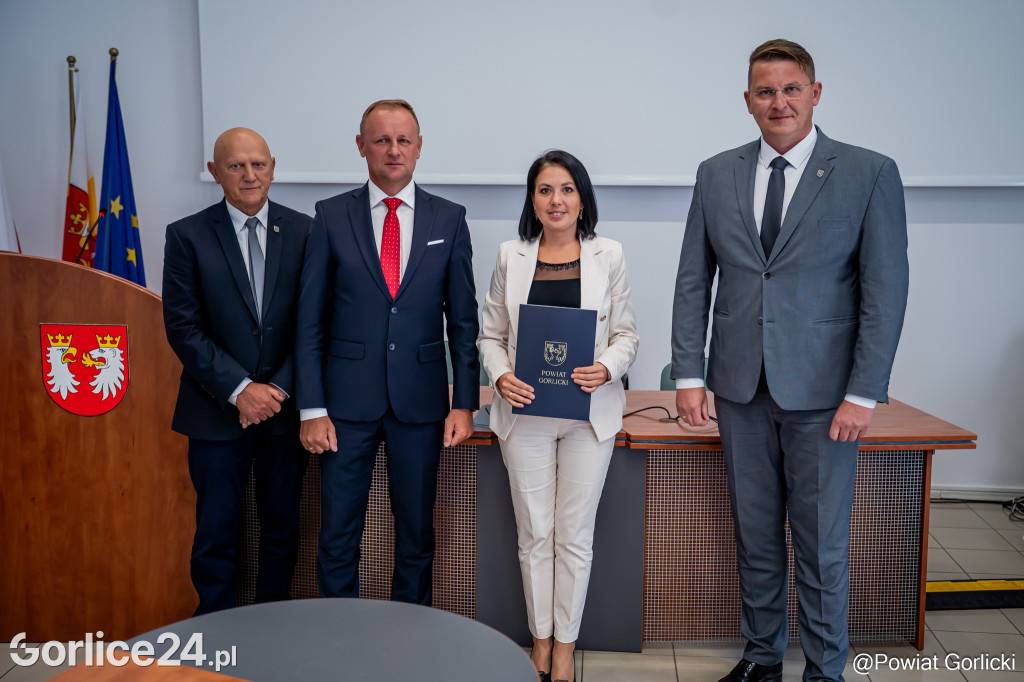 Wręczenie nominacji i awansów nauczycieli w Powiecie Gorlickich