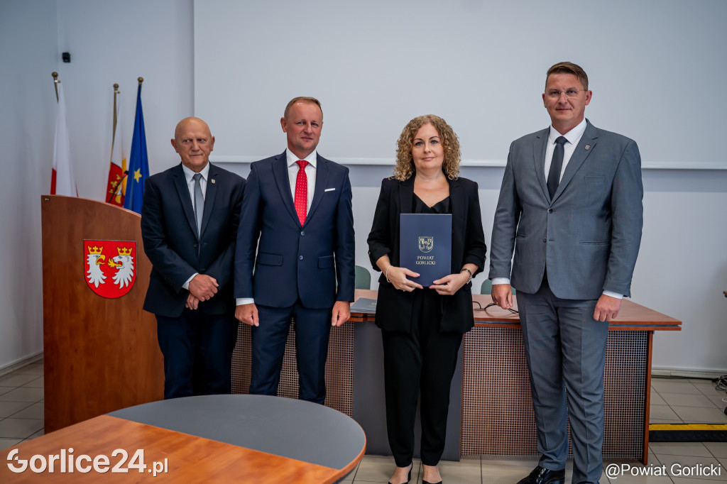 Wręczenie nominacji i awansów nauczycieli w Powiecie Gorlickich