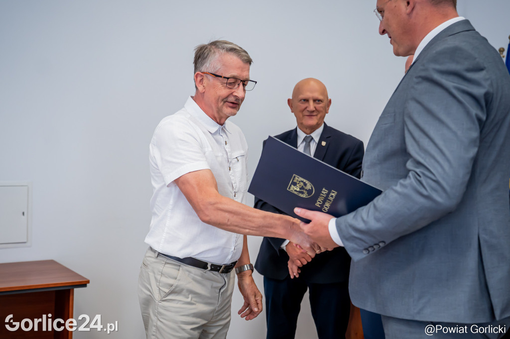 Wręczenie nominacji i awansów nauczycieli w Powiecie Gorlickich