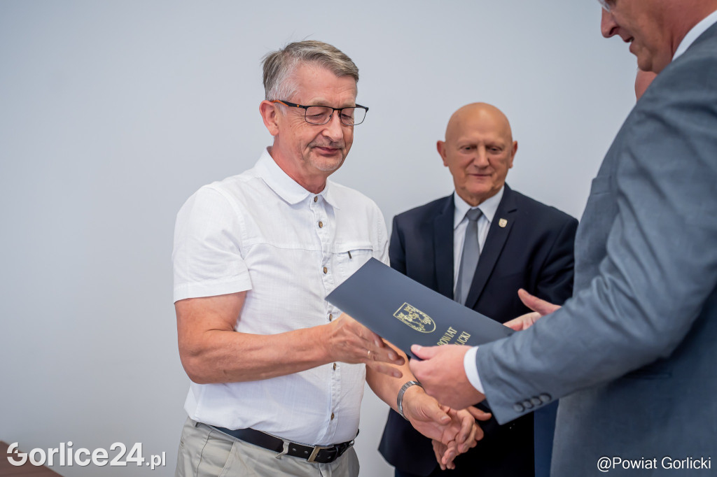 Wręczenie nominacji i awansów nauczycieli w Powiecie Gorlickich