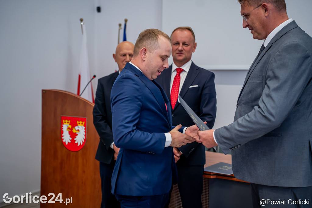 Wręczenie nominacji i awansów nauczycieli w Powiecie Gorlickich