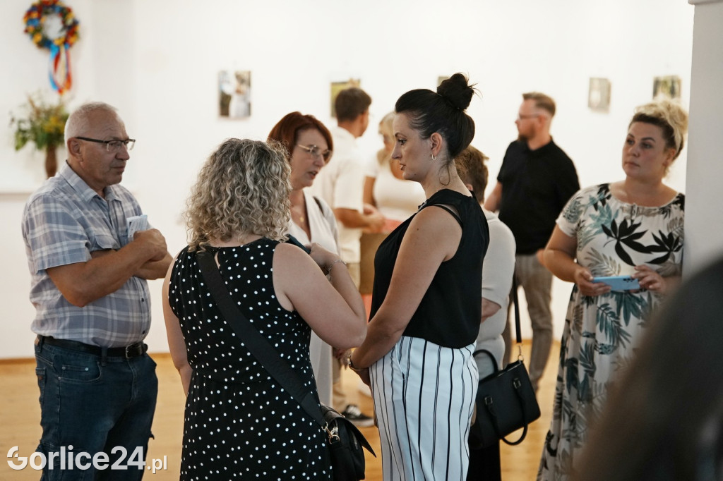Dziewczyna w wianku - wystawa w Galerii Bielanka 73