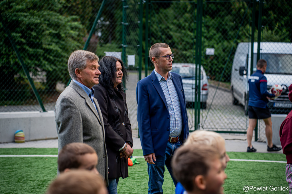 Oświetlenie boiska przy PZPO w Bieczu