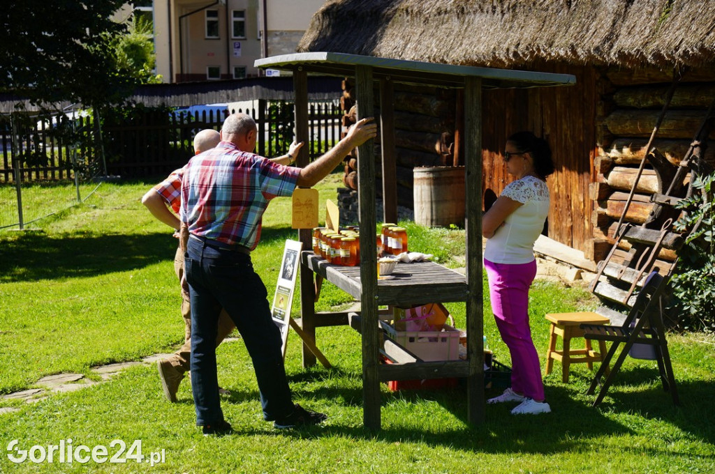 Pogórzańskie Miodobranie w Skansenie w Szymbarku (21.09)