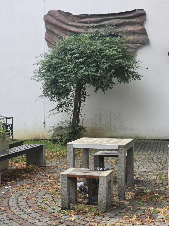 Skwerek przy ul. Jagiełły w Gorlicach
