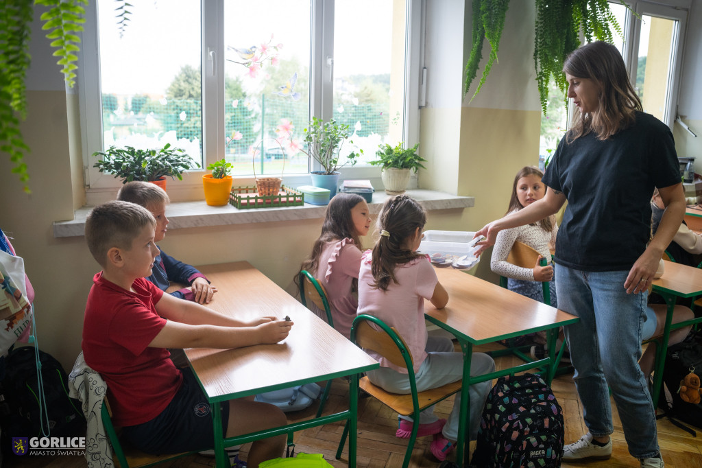  Cykl warsztatów przyrodniczych pod nazwą „Z życia owadów”