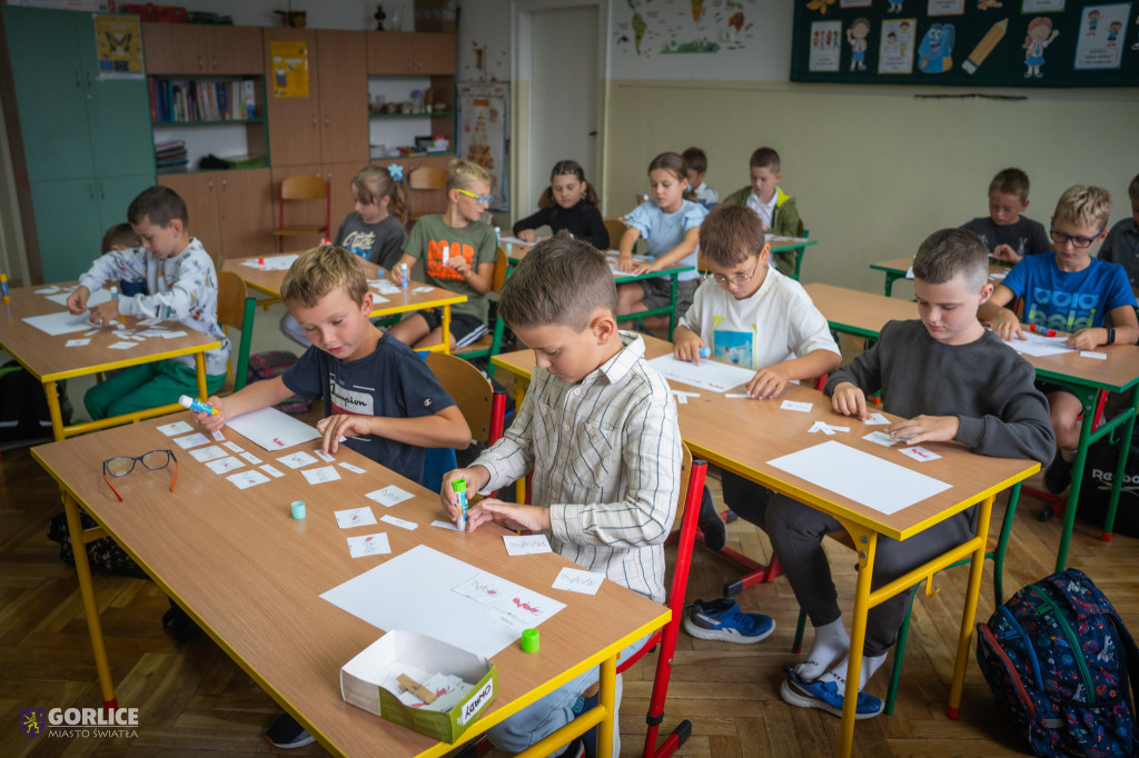 Cykl warsztatów przyrodniczych pod nazwą „Z życia owadów”