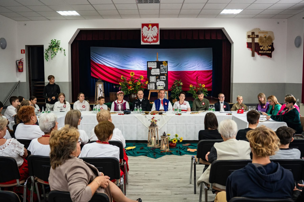 Narodowe Czytanie w Woli Łużańskiej