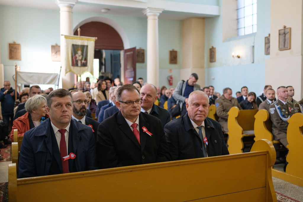 Pomnik Konfederatów Barskich w Izbach