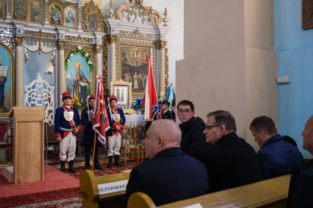 Pomnik Konfederatów Barskich w Izbach