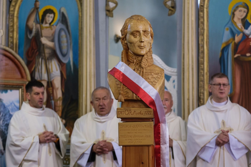 Pomnik Konfederatów Barskich w Izbach