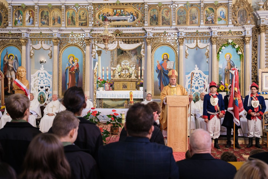 Pomnik Konfederatów Barskich w Izbach