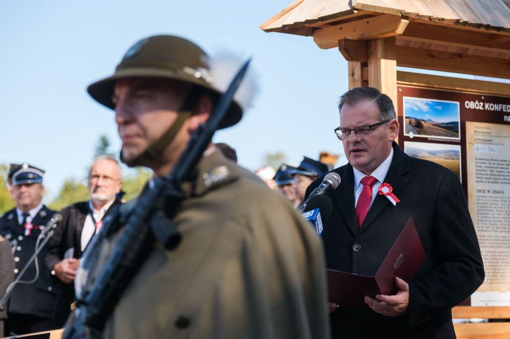Pomnik Konfederatów Barskich w Izbach