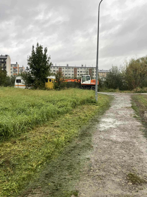 Remont skrótu łączącego kładkę z Blichem