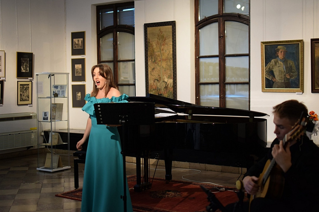 Pieśni Moniuszki - recital w Dworze Karwacjanów