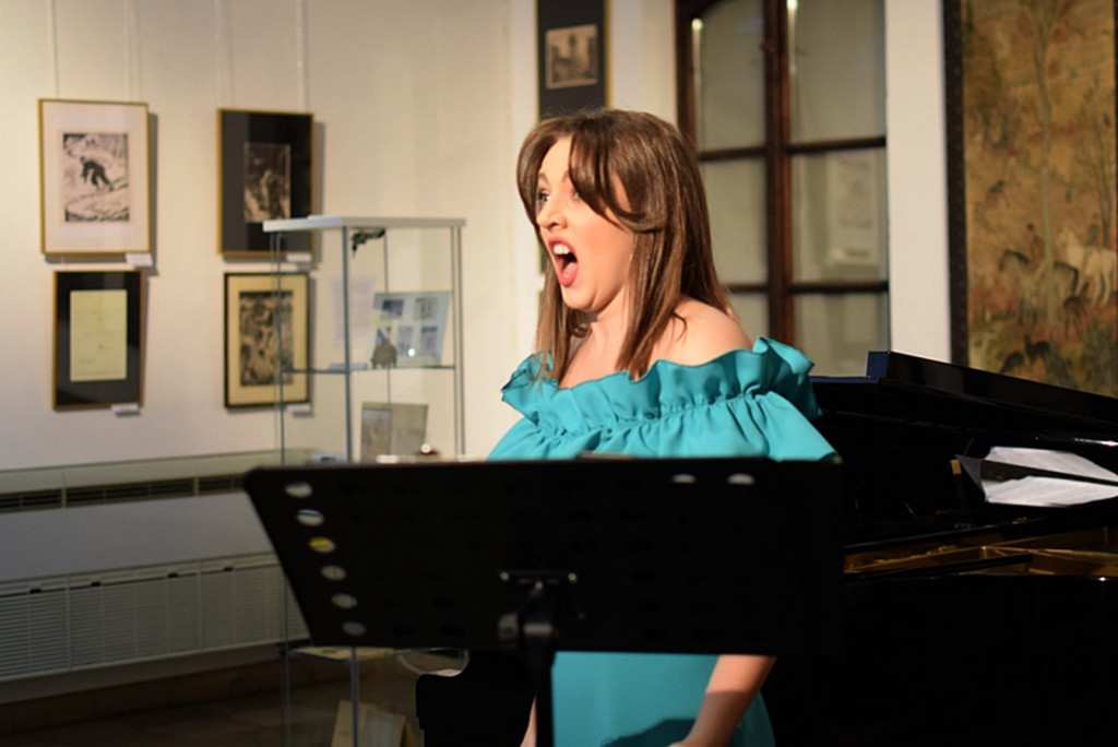 Pieśni Moniuszki - recital w Dworze Karwacjanów