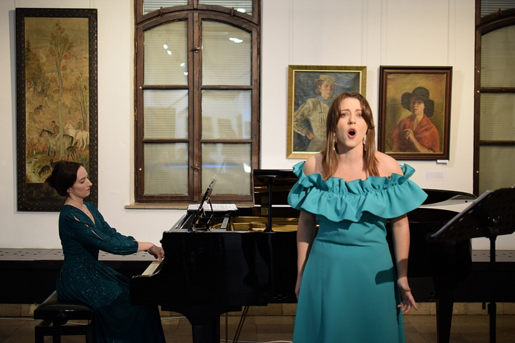 Pieśni Moniuszki - recital w Dworze Karwacjanów