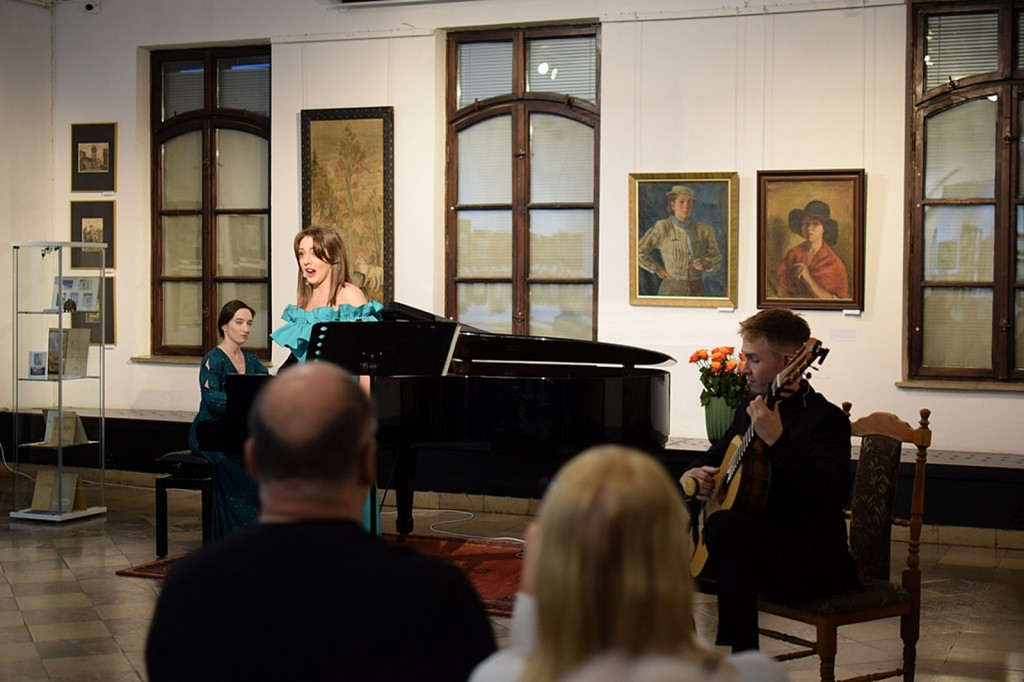 Pieśni Moniuszki - recital w Dworze Karwacjanów