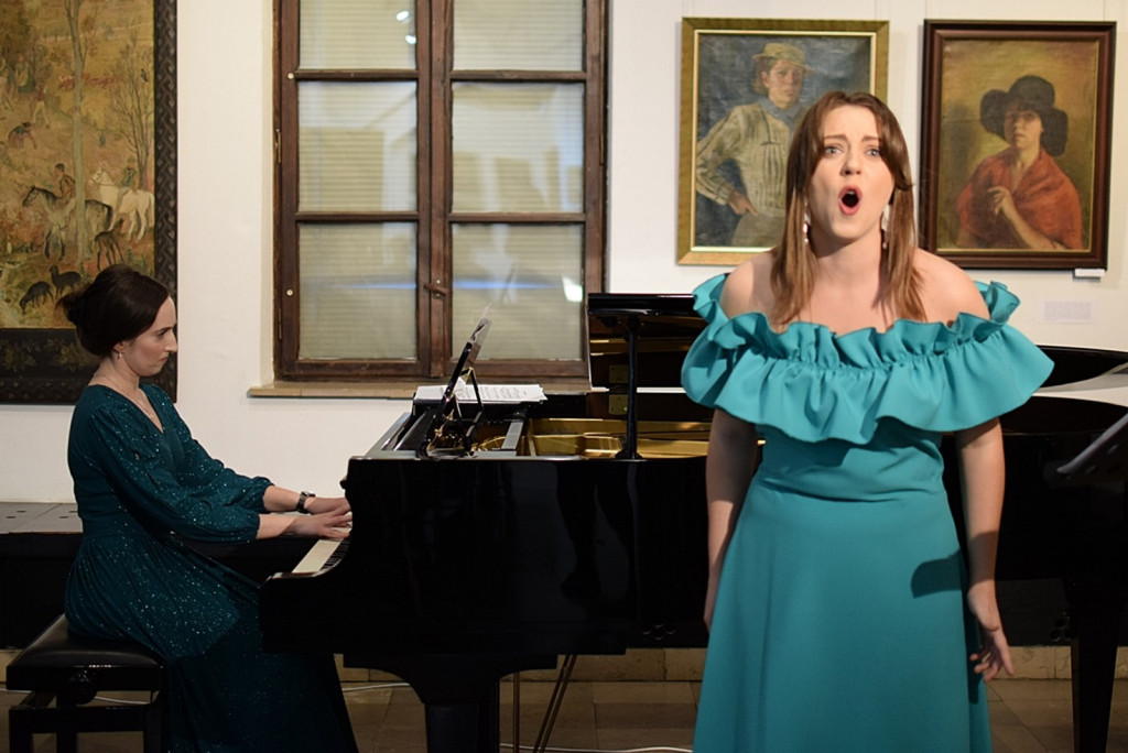 Pieśni Moniuszki - recital w Dworze Karwacjanów