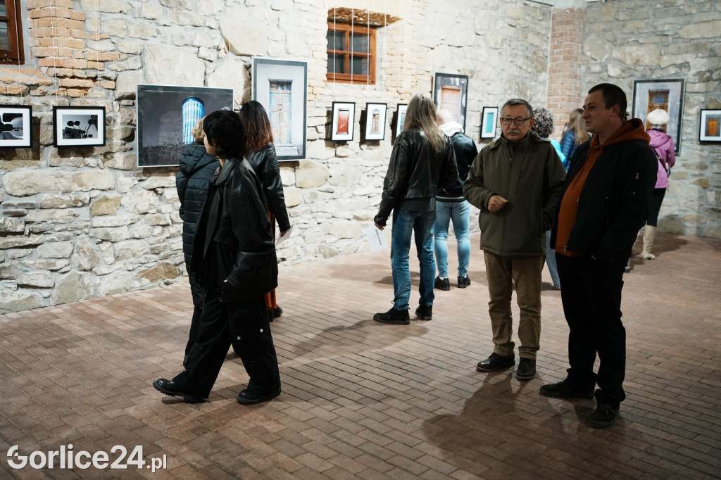 Wernisaż wystawy fotografii Barbary Zasowskiej (23.10.)