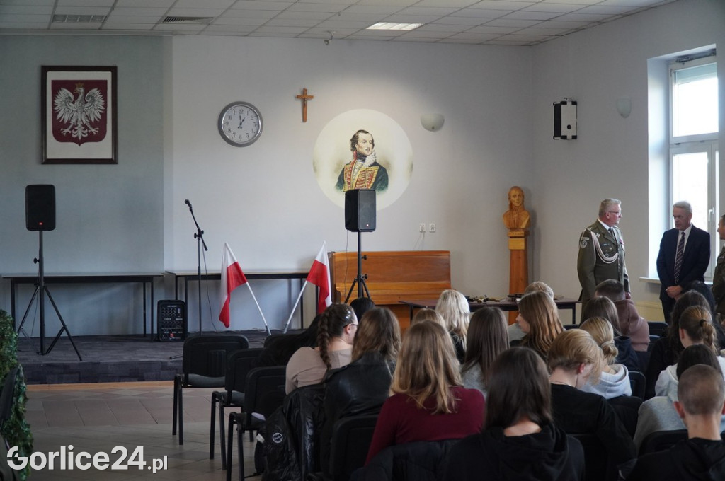  Otwarcie wirtualnej strzelnicy w Zespole Szkół Zawodowych