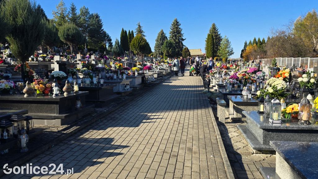 Wszystkich Świętych na gorlickim cmentarzu (01.11.)