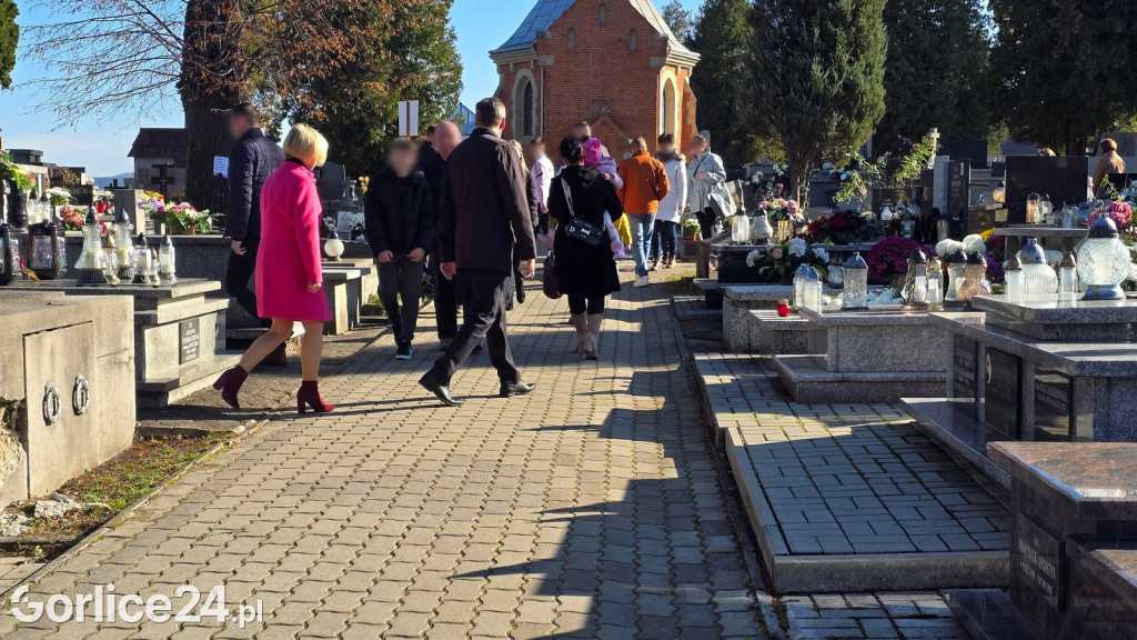 Wszystkich Świętych na gorlickim cmentarzu (01.11.)