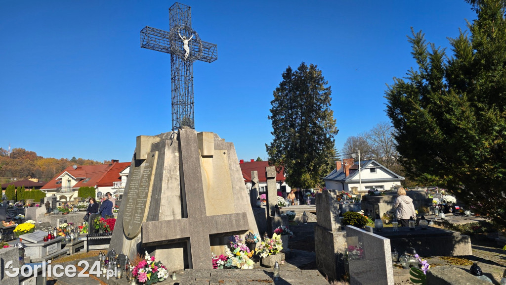 Wszystkich Świętych na gorlickim cmentarzu (01.11.)