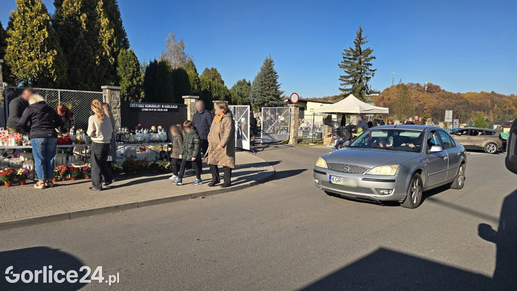 Wszystkich Świętych na gorlickim cmentarzu (01.11.)