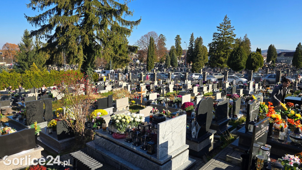 Wszystkich Świętych na gorlickim cmentarzu (01.11.)