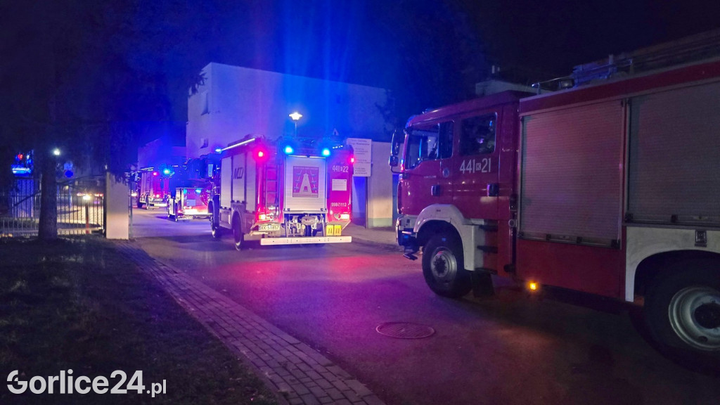 Akcja straży pożarnej w Starym Szpitalu (04.11.)