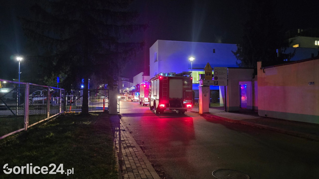 Akcja straży pożarnej w Starym Szpitalu (04.11.)